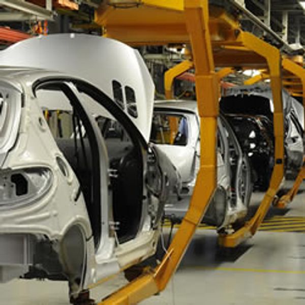 Minimize Disruptions in the Automotive Supply Chain