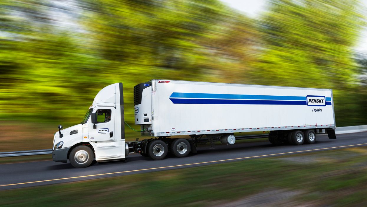 penske logistics truck and trailer