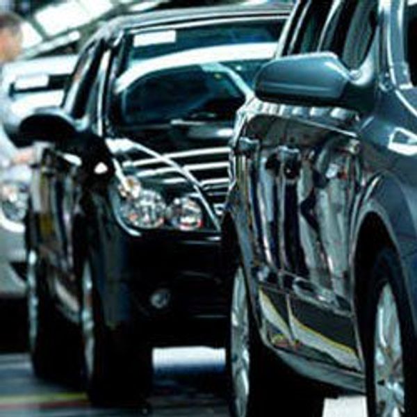 Gain Visibility in the Automotive Supply Chain