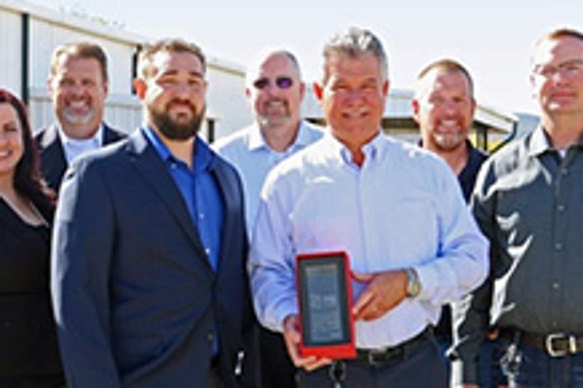 Penske Logistics Recognized as Carrier of the Year