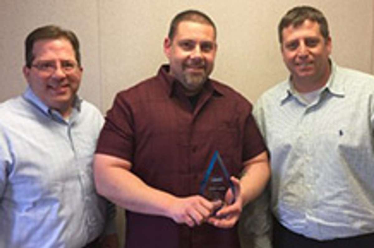 Lowe’s Honors Penske Logistics with Gold Carrier Award
