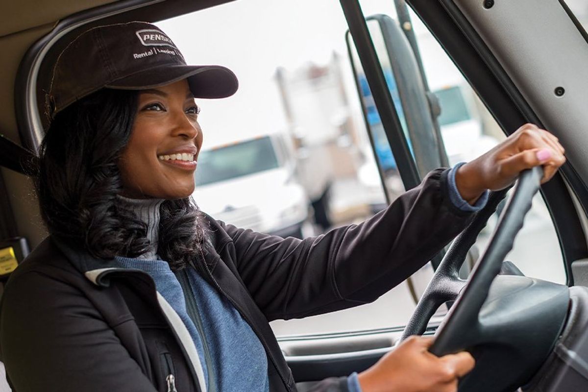 Guide to Dedicated Contract Carriage in Industrial Manufacturing