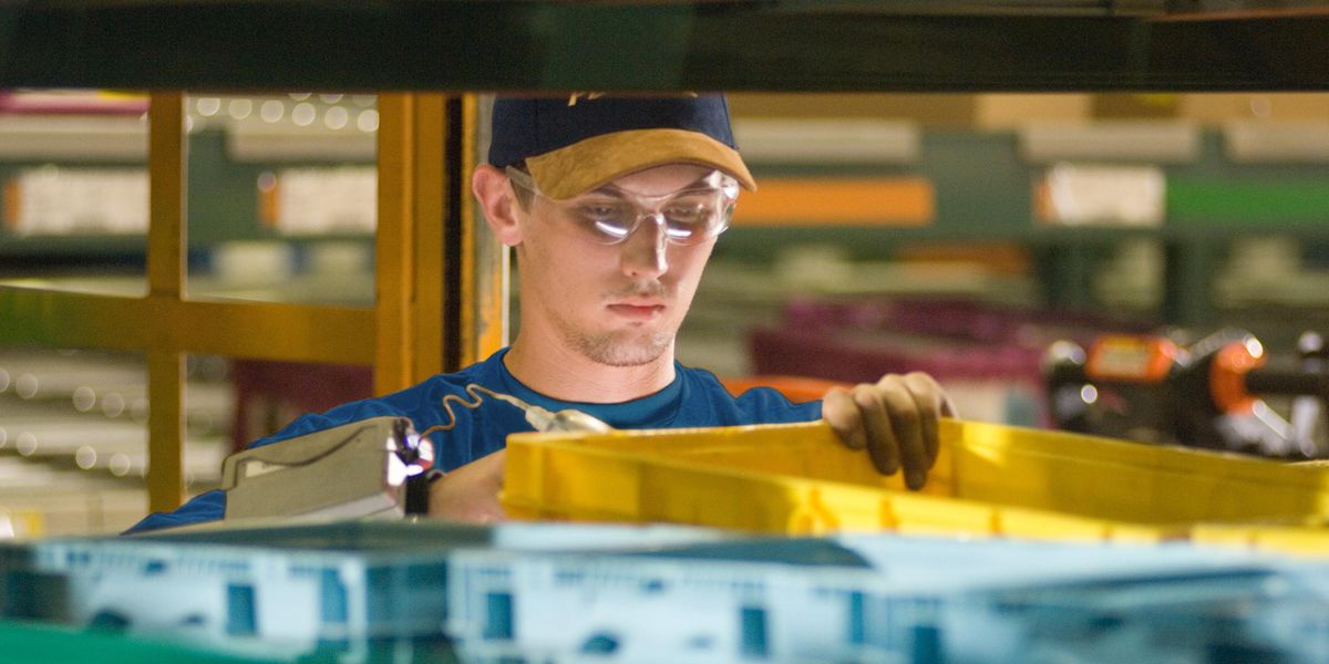 Penske warehouse worker