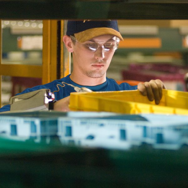 Penske warehouse worker